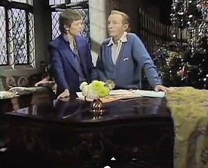 David Bowie & Bing Crosby croon together in "The Little Drummer Boy" - RF Cafe