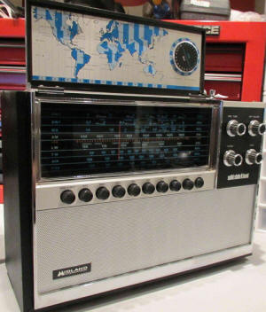 Midland International 10-561 Shortwave Radio (Bob Davis image) - RF Cafe