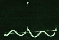 Waveform found on plate of Du Mont horizontal oscillator - RF Cafe