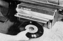 Automobile phono changer takes standard 45-rpm records - RF Cafe